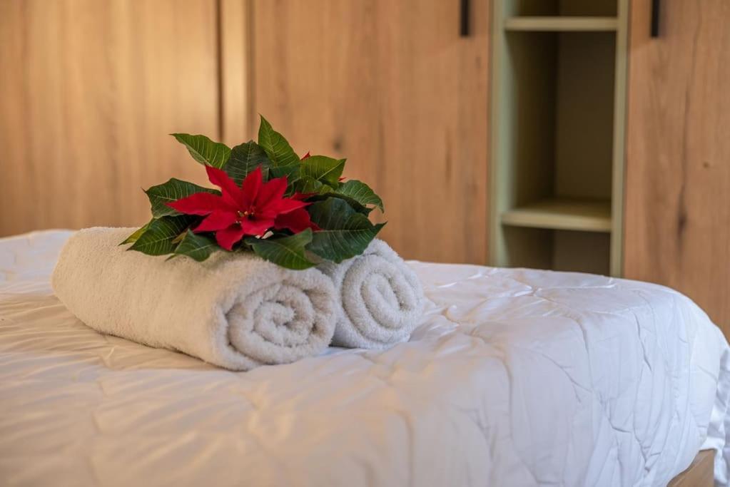 Yro Apartment Ханья Экстерьер фото